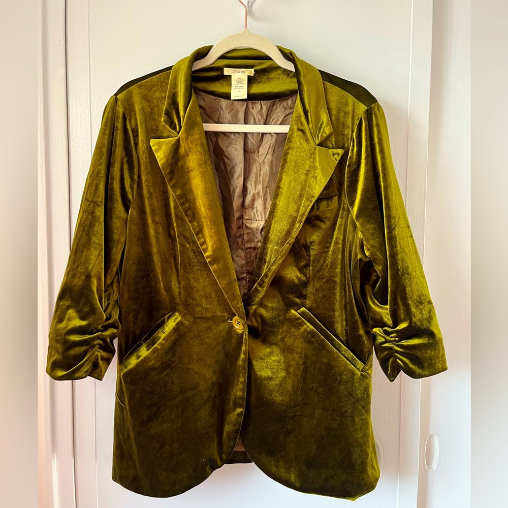 Moss green velvet blazer, size 1XL